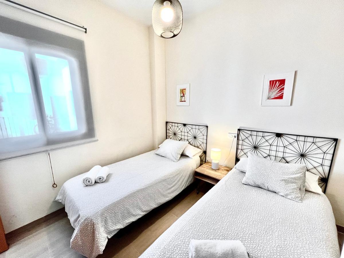 Teodosio Apartment Free Parking & Central Ac Sevilha Exterior foto